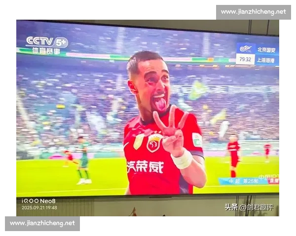 莱昂纳多瘸腿登大巴：海港争冠遇致命一击？