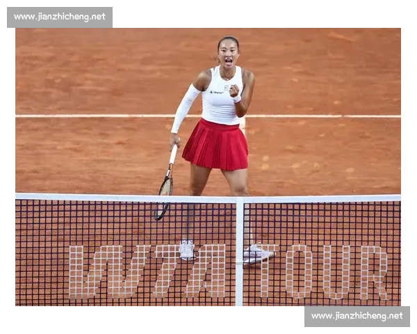 萨巴伦卡稳坐 WTA 榜首，郑钦文暴跌 13 位至第 24